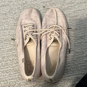 Keds Cream 8.5 Tennis Shoes